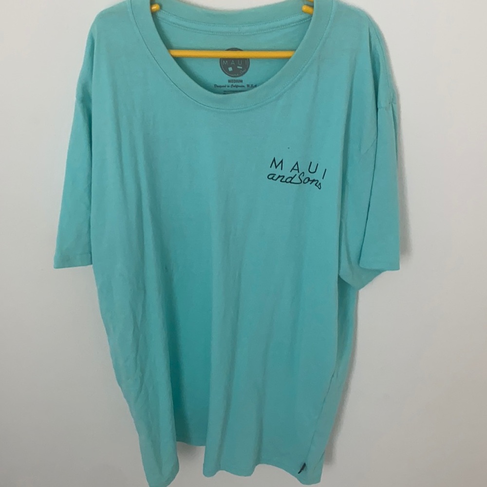 maui blue tee, size (M)